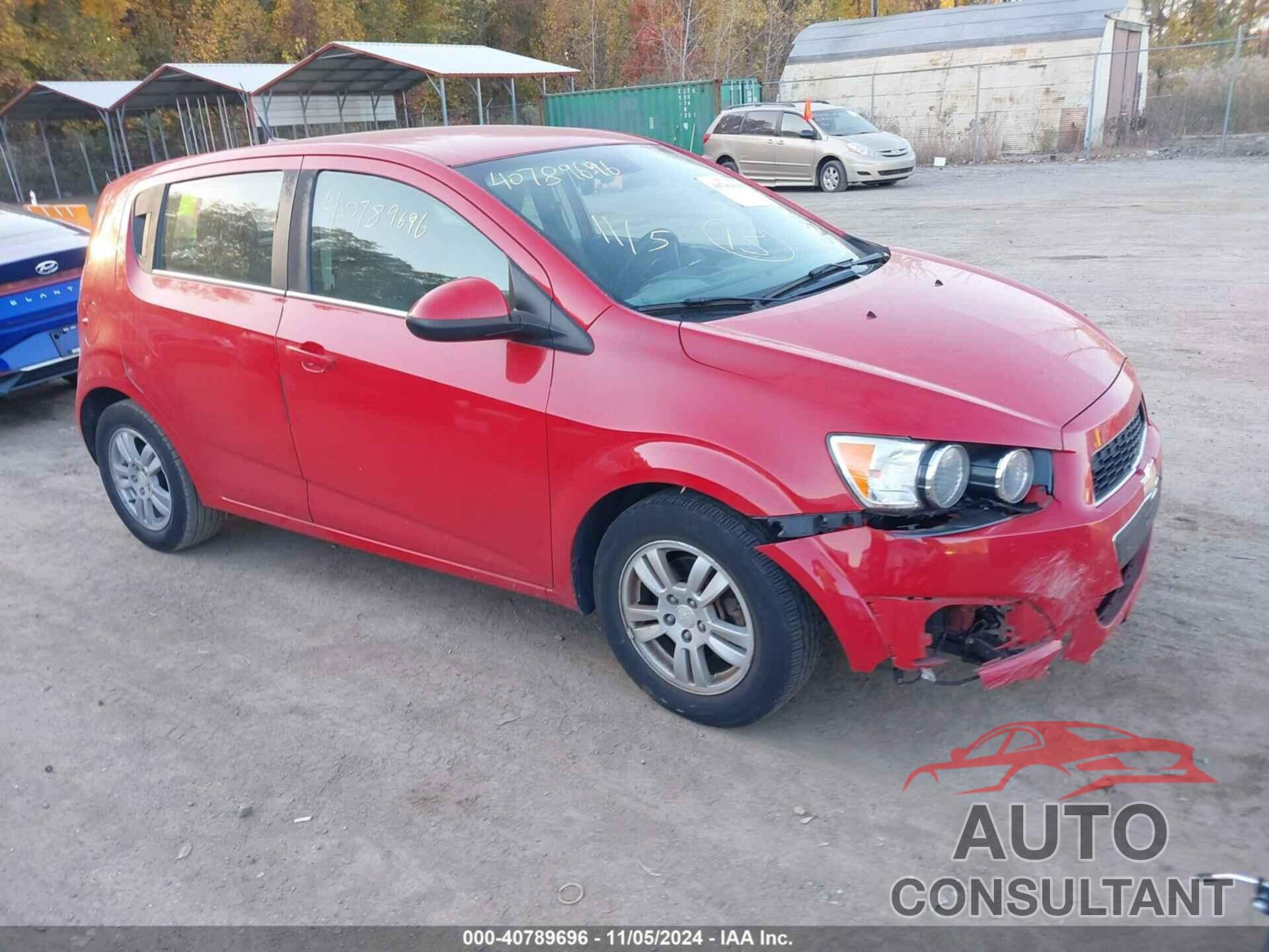 CHEVROLET SONIC 2013 - 1G1JC6SGXD4233142