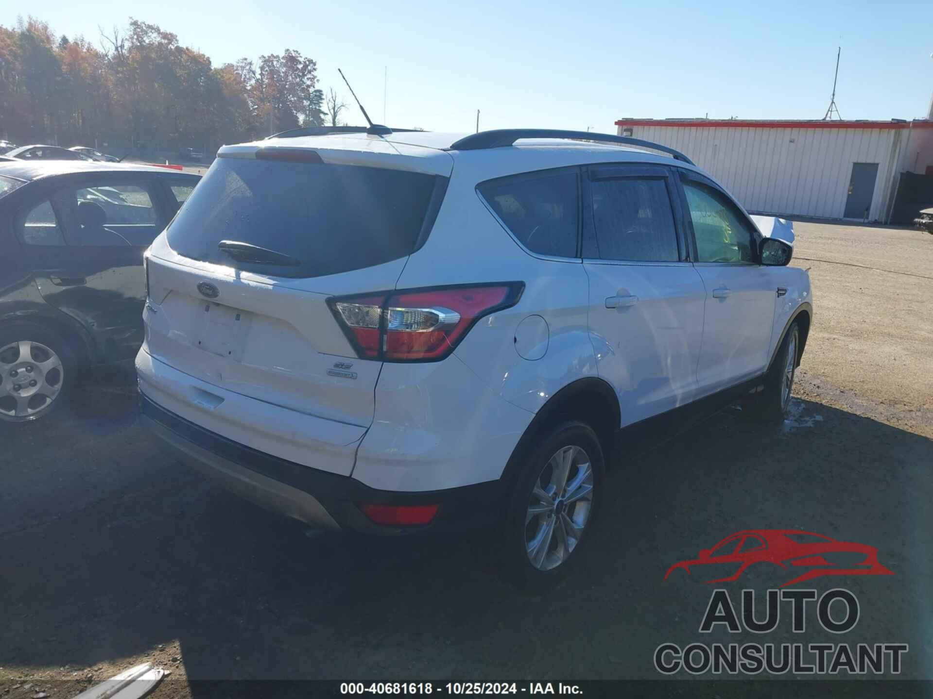 FORD ESCAPE 2018 - 1FMCU0GD3JUB16910