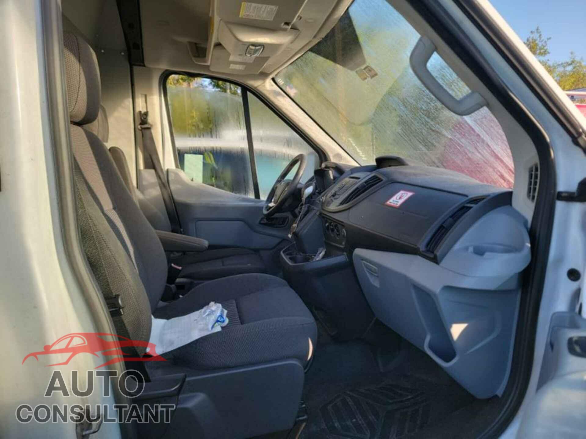 FORD TRANSIT 2016 - 1FTYR2XM2GKA64665