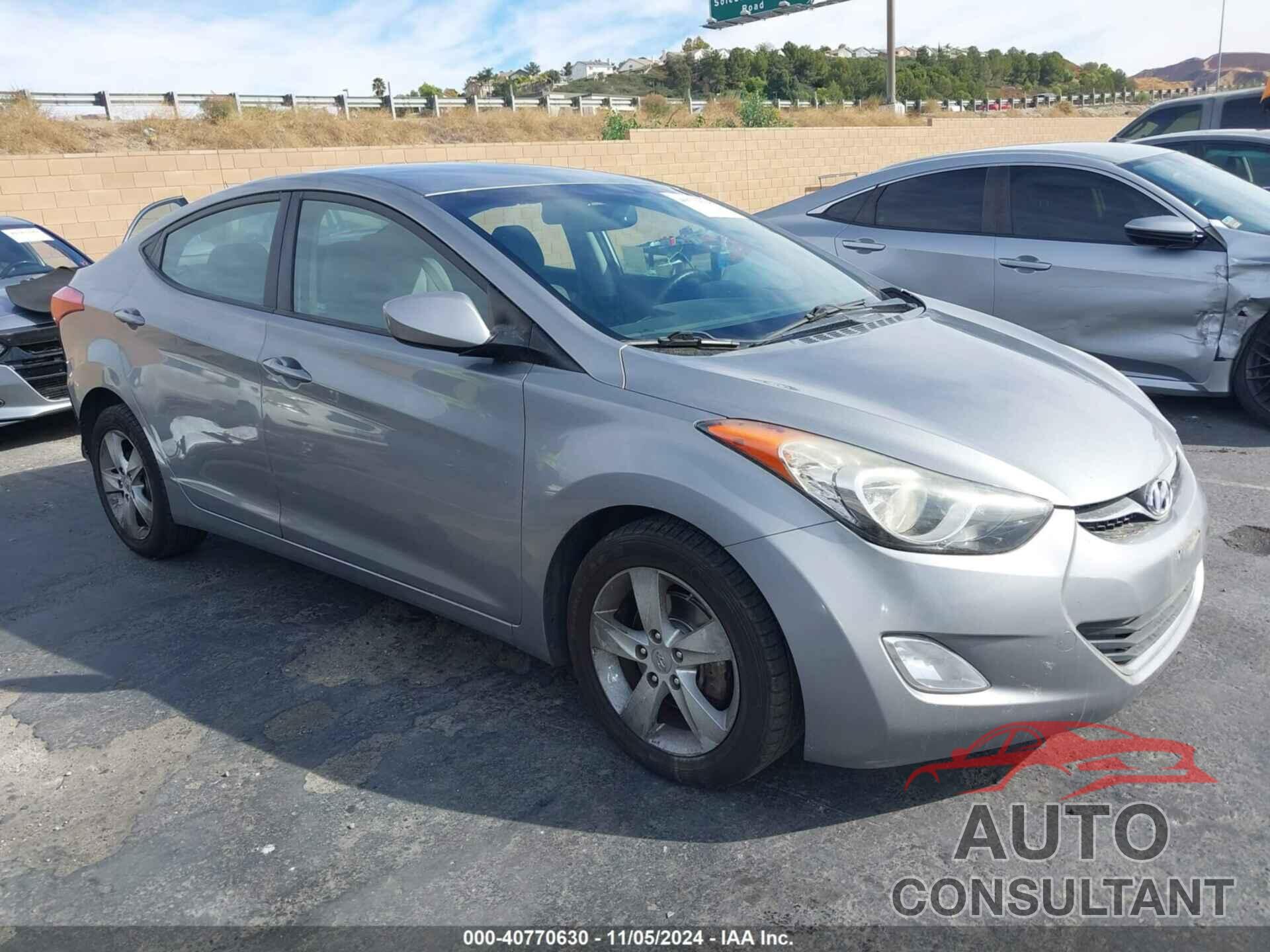 HYUNDAI ELANTRA 2013 - KMHDH4AE0DU800738