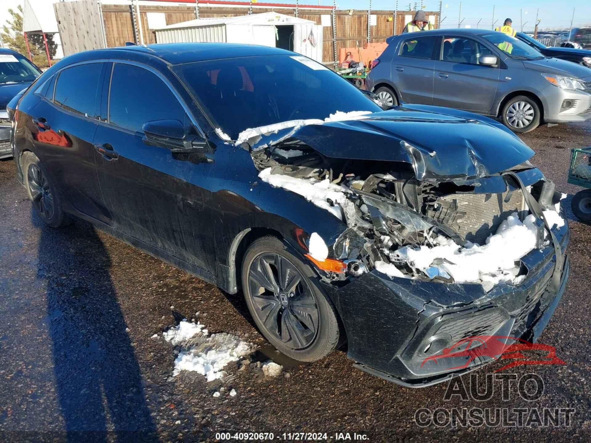 HONDA CIVIC 2018 - SHHFK7H53JU212289
