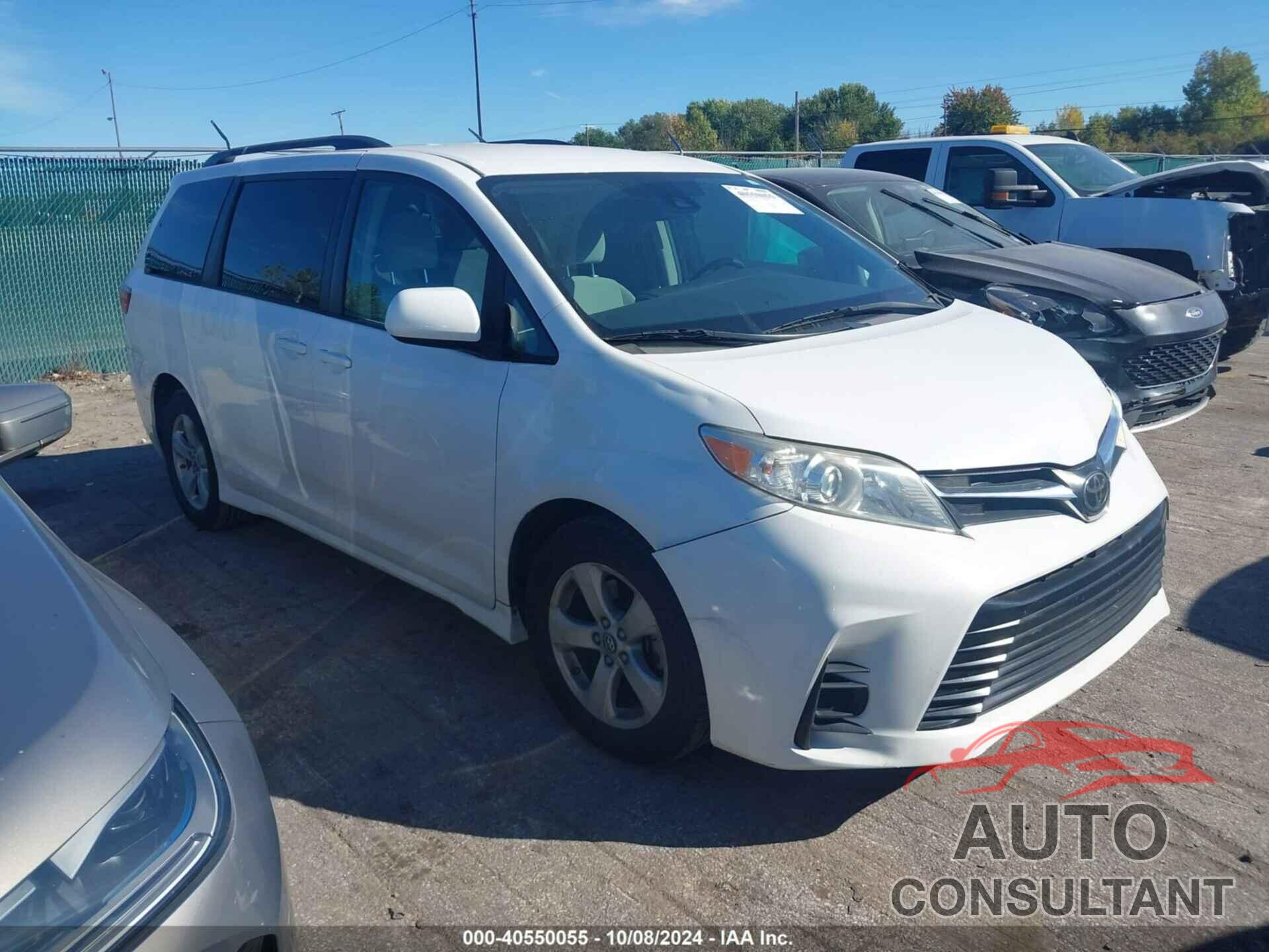 TOYOTA SIENNA 2018 - 5TDKZ3DC2JS925821