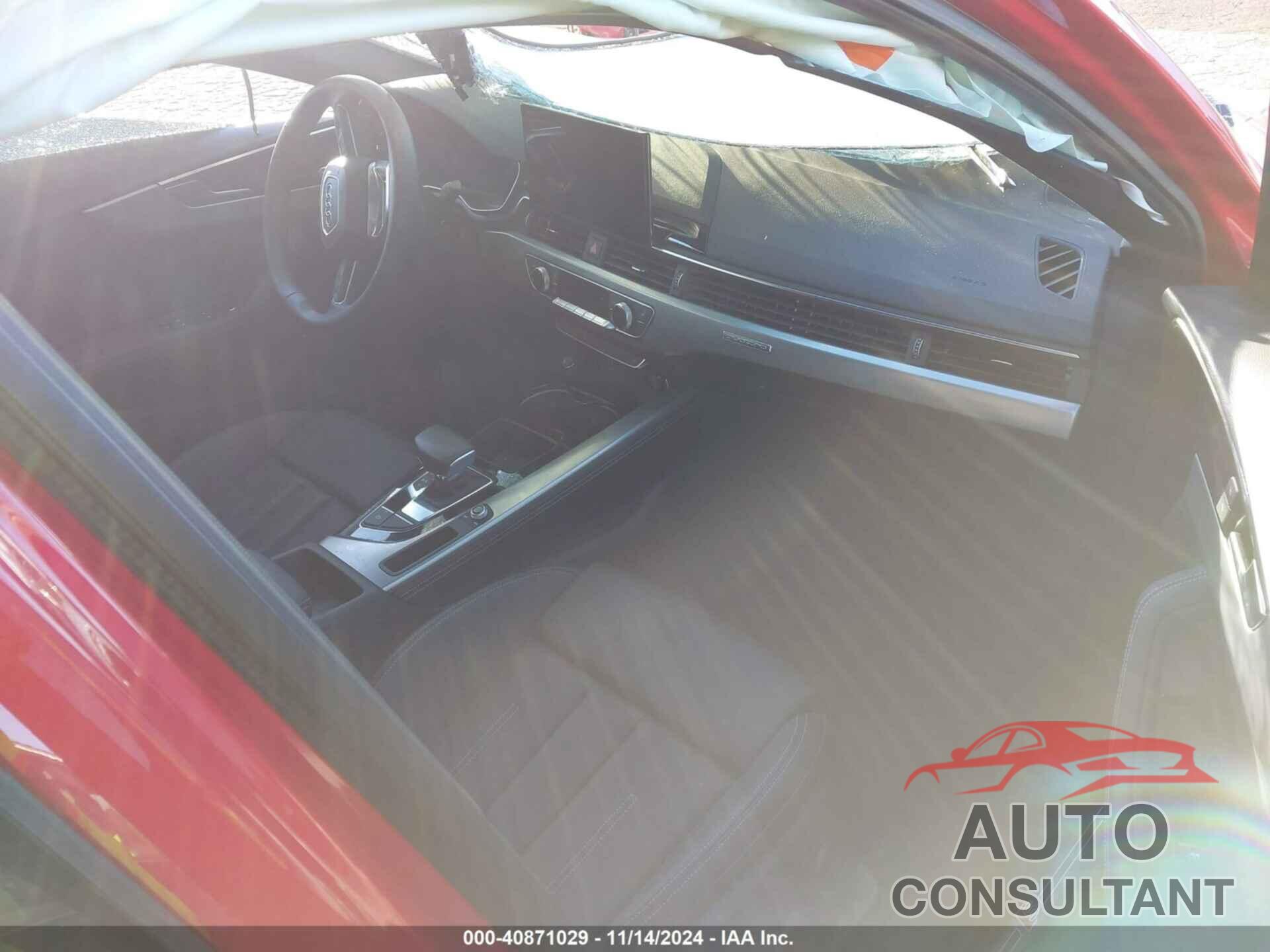 AUDI A4 2024 - WAUEAAF40RN005277