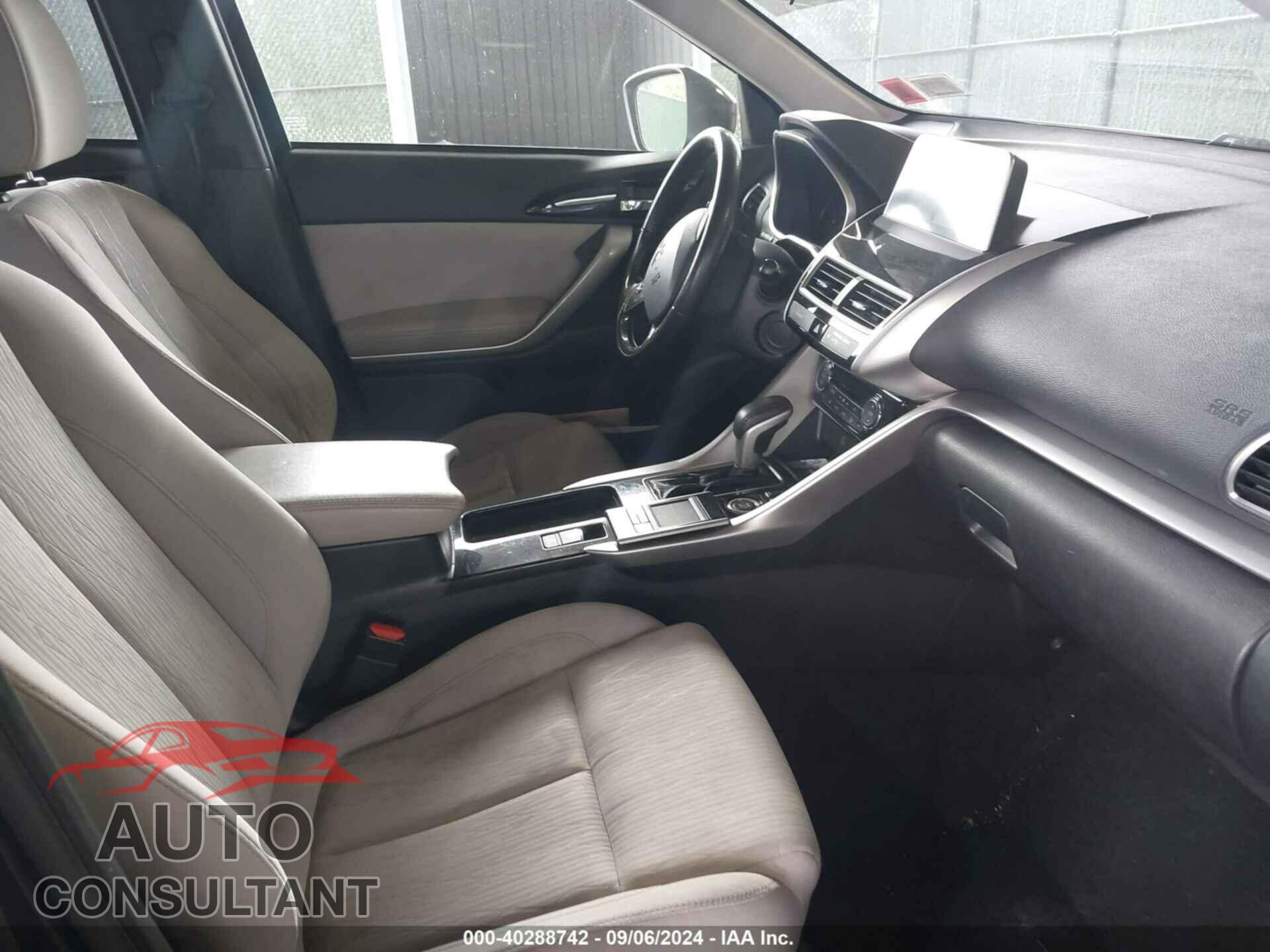 MITSUBISHI ECLIPSE CROSS 2019 - JA4AT5AA8KZ047754