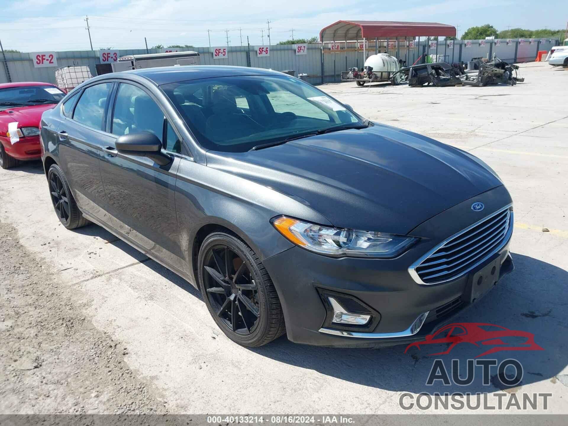 FORD FUSION 2019 - 3FA6P0G78KR283037