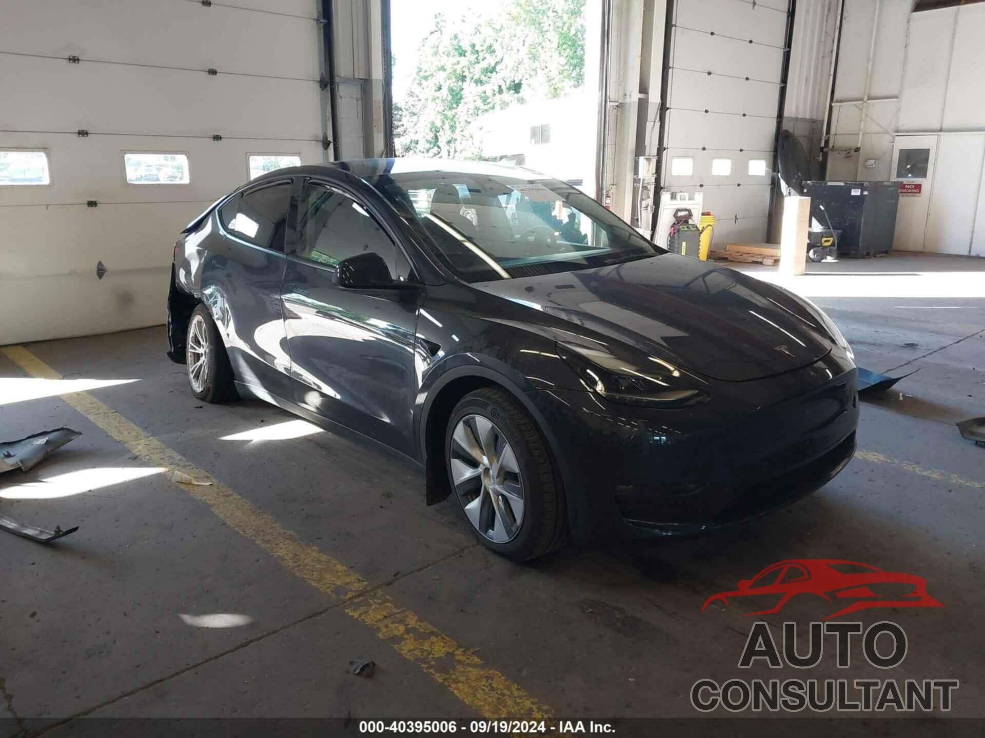 TESLA MODEL Y 2024 - 7SAYGDEEXRF991414