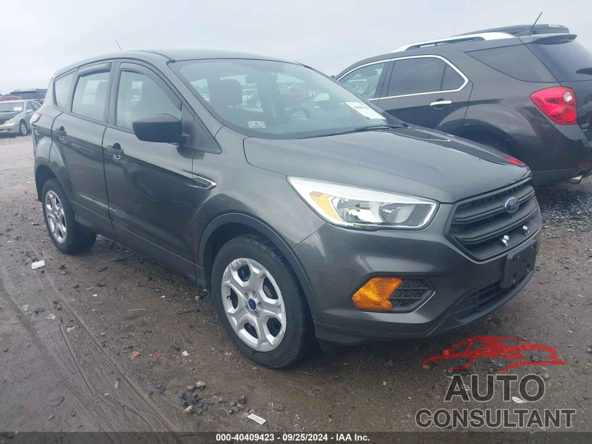 FORD ESCAPE 2017 - 1FMCU0F75HUB70764
