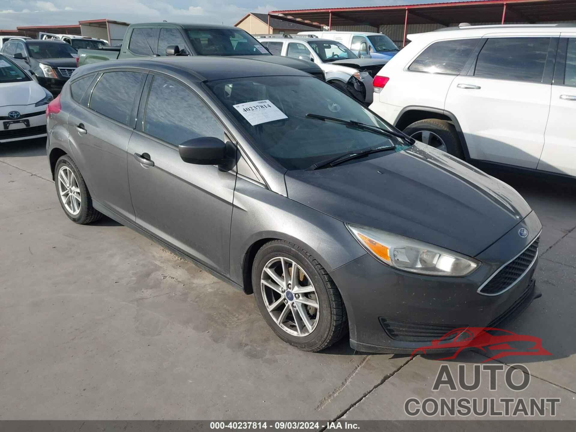 FORD FOCUS 2018 - 1FADP3K26JL240088