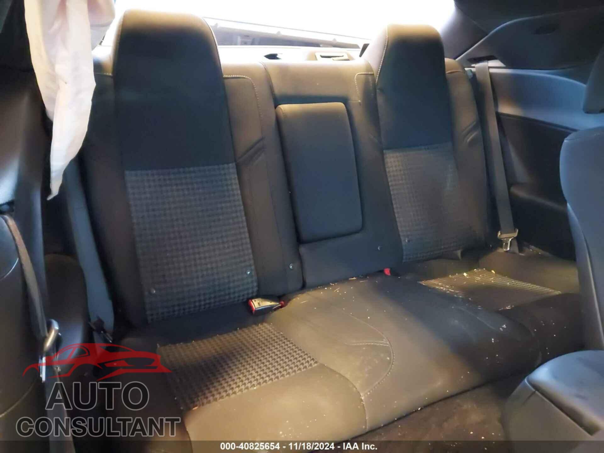 DODGE CHALLENGER 2017 - 2C3CDZAGXHH611649