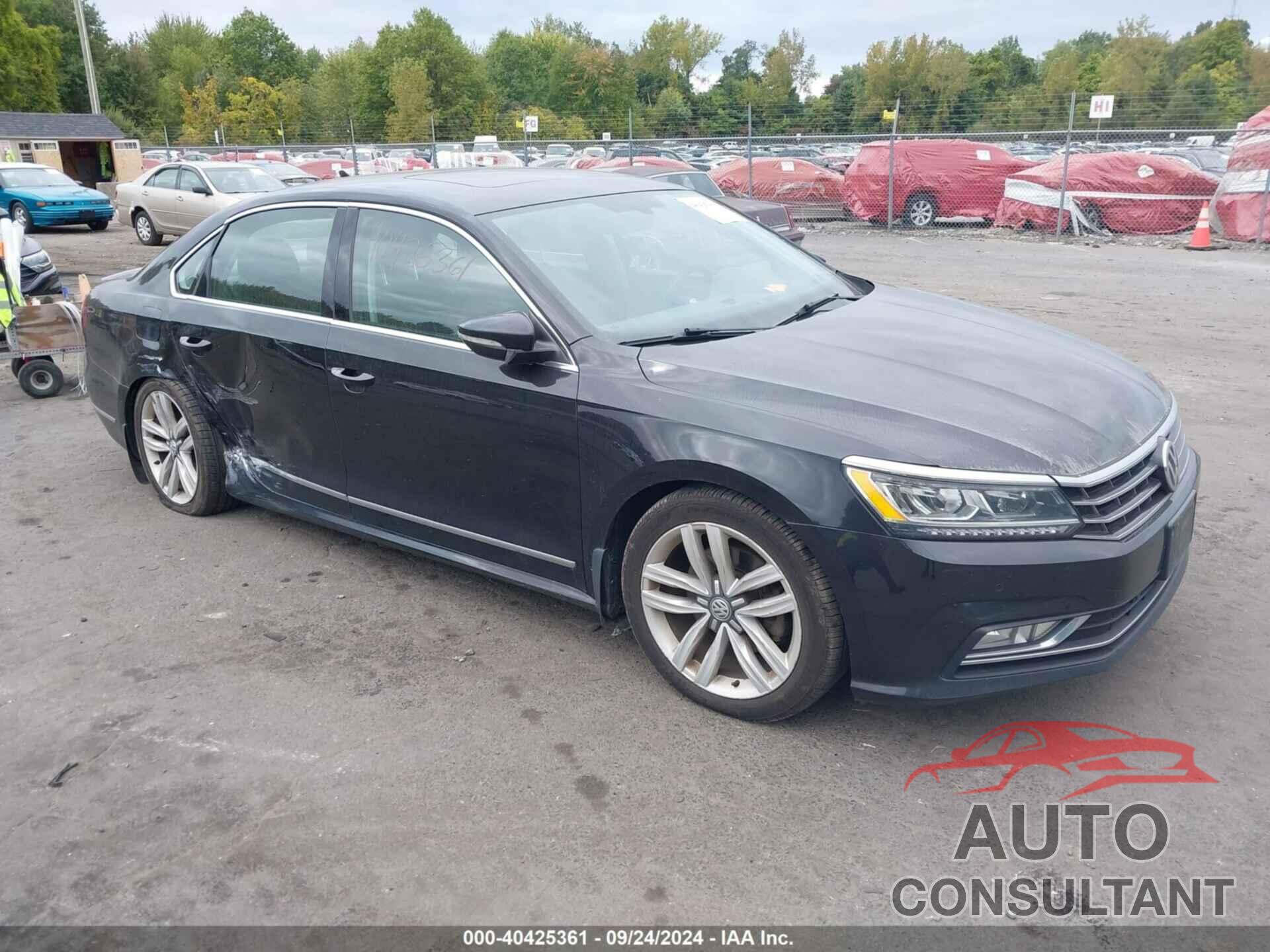 VOLKSWAGEN PASSAT 2017 - 1VWGT7A31HC044054