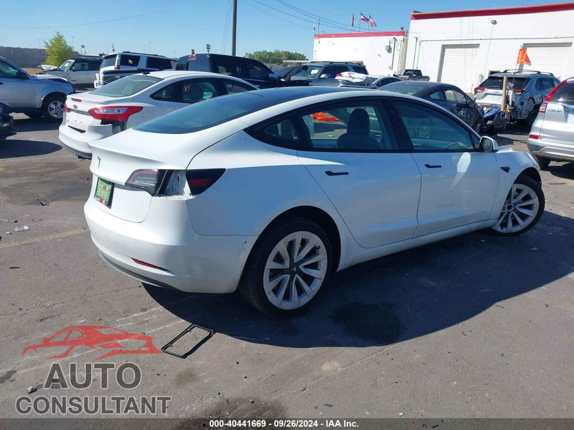 TESLA MODEL 3 2022 - 5YJ3E1EA6NF188084