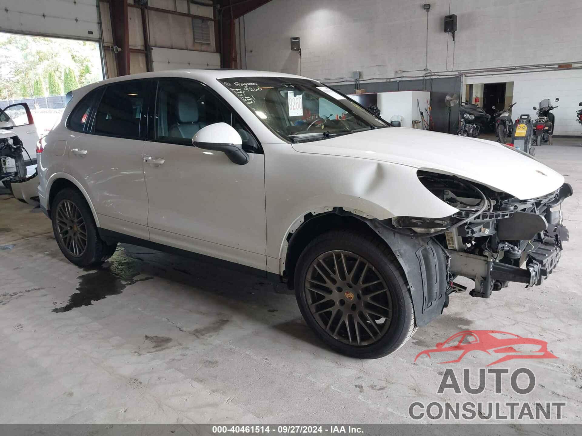 PORSCHE CAYENNE 2017 - WP1AA2A24HKA84125