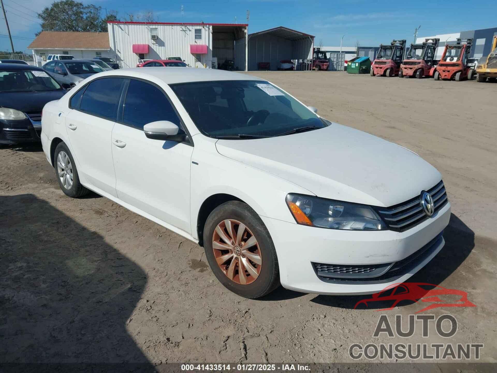 VOLKSWAGEN PASSAT 2015 - 1VWAT7A38FC043258