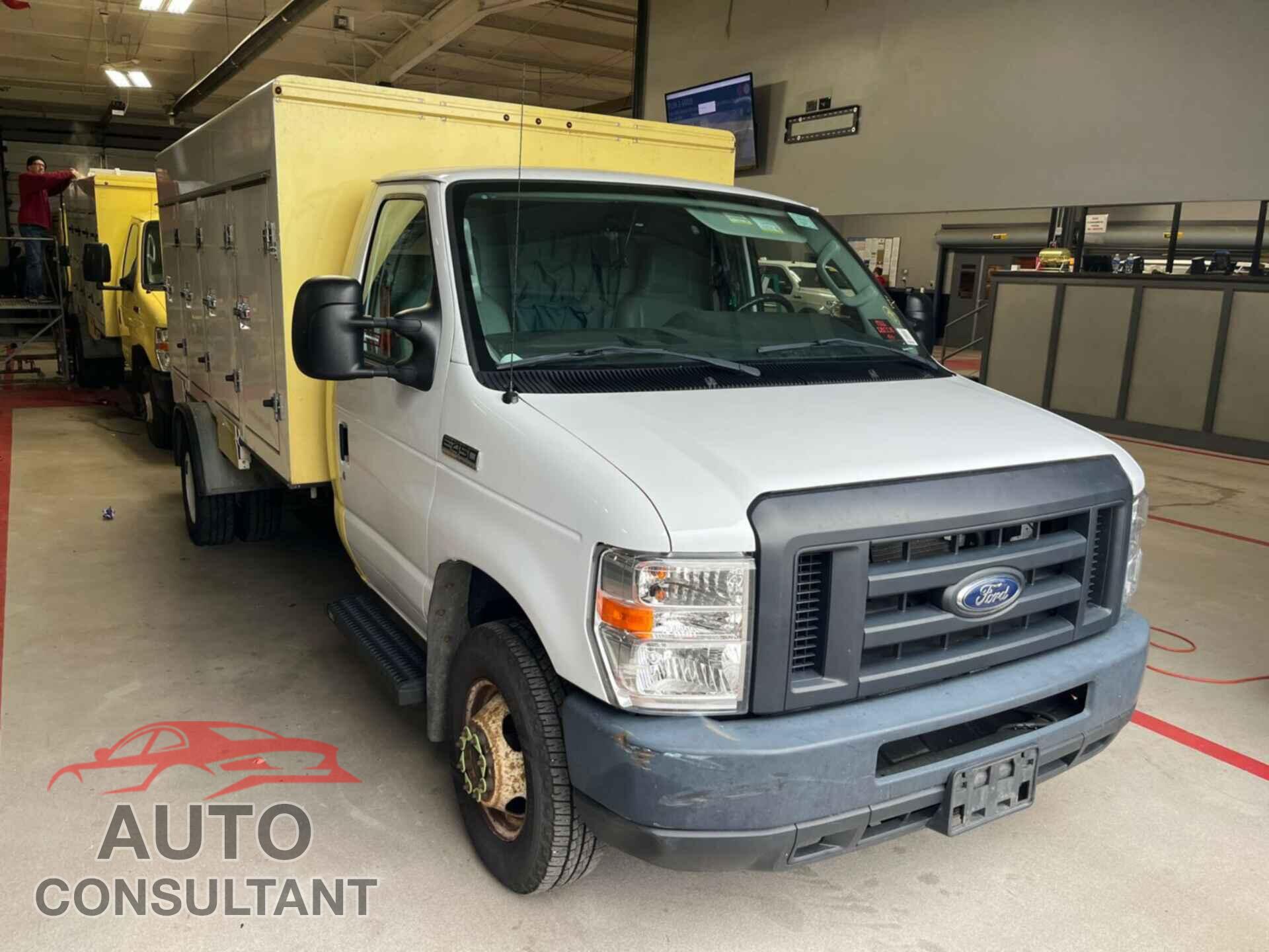FORD E-450 CUTAWAY 2017 - 1FDXE4FS9HDC72224