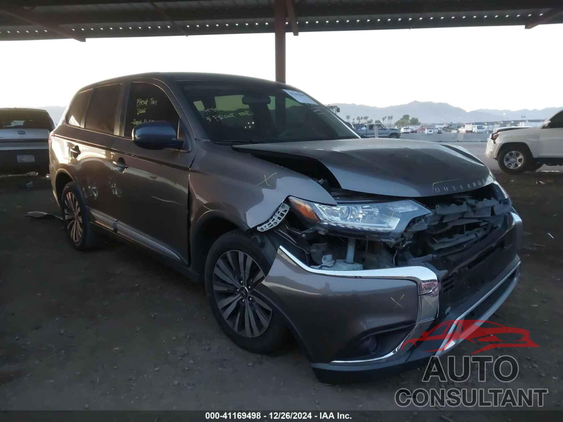 MITSUBISHI OUTLANDER 2019 - JA4AD2A37KZ008103