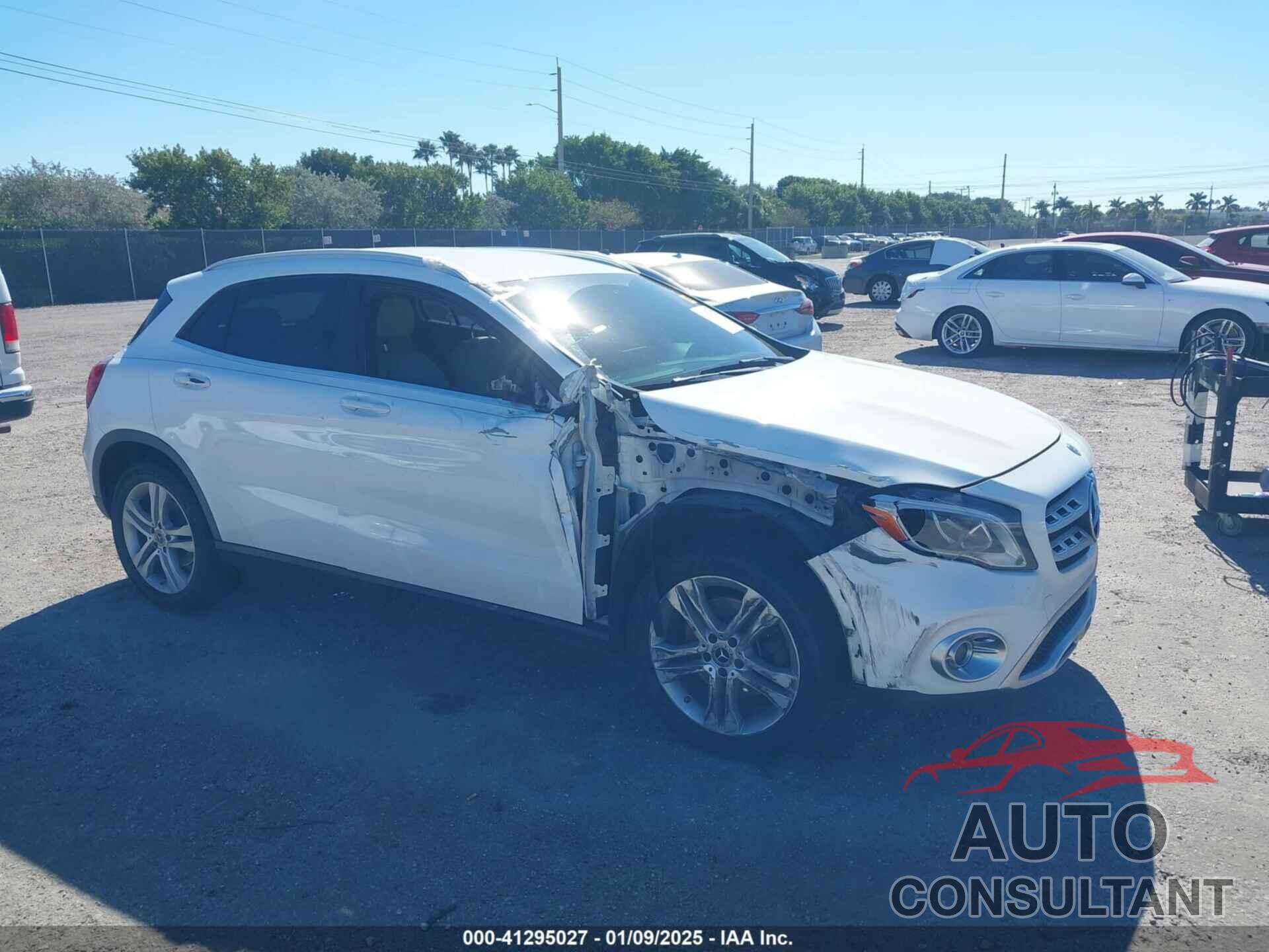 MERCEDES-BENZ GLA 250 2020 - WDCTG4EB8LJ688932
