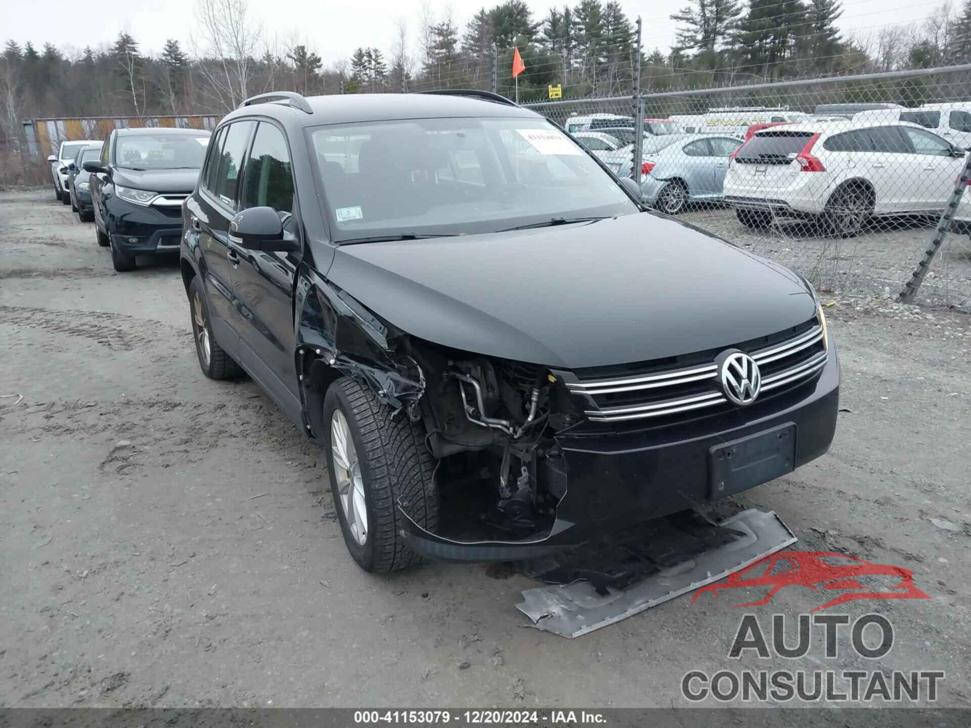 VOLKSWAGEN TIGUAN 2017 - WVGBV7AX4HK051477