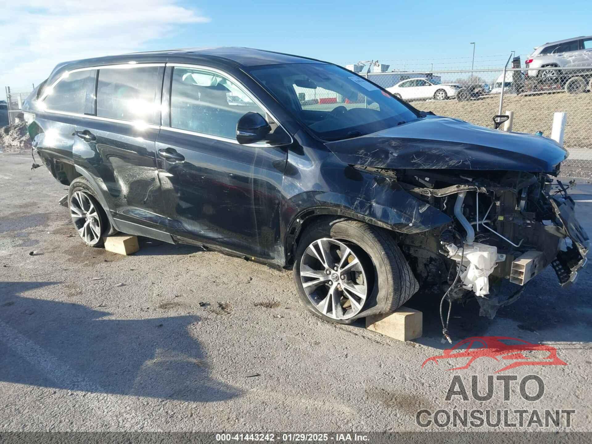TOYOTA HIGHLANDER 2019 - 5TDZZRFH0KS338531