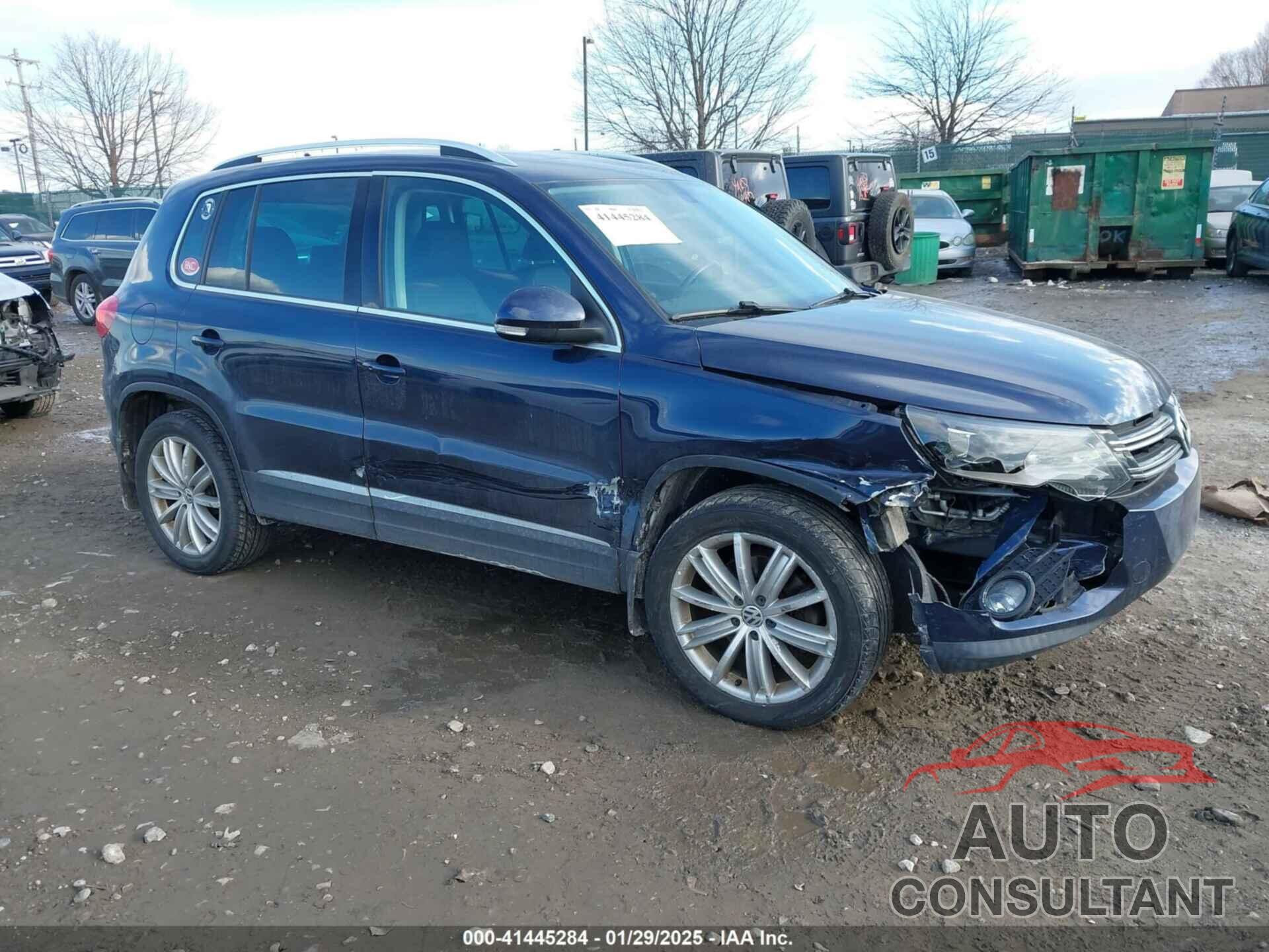 VOLKSWAGEN TIGUAN 2016 - WVGBV7AX5GW526285