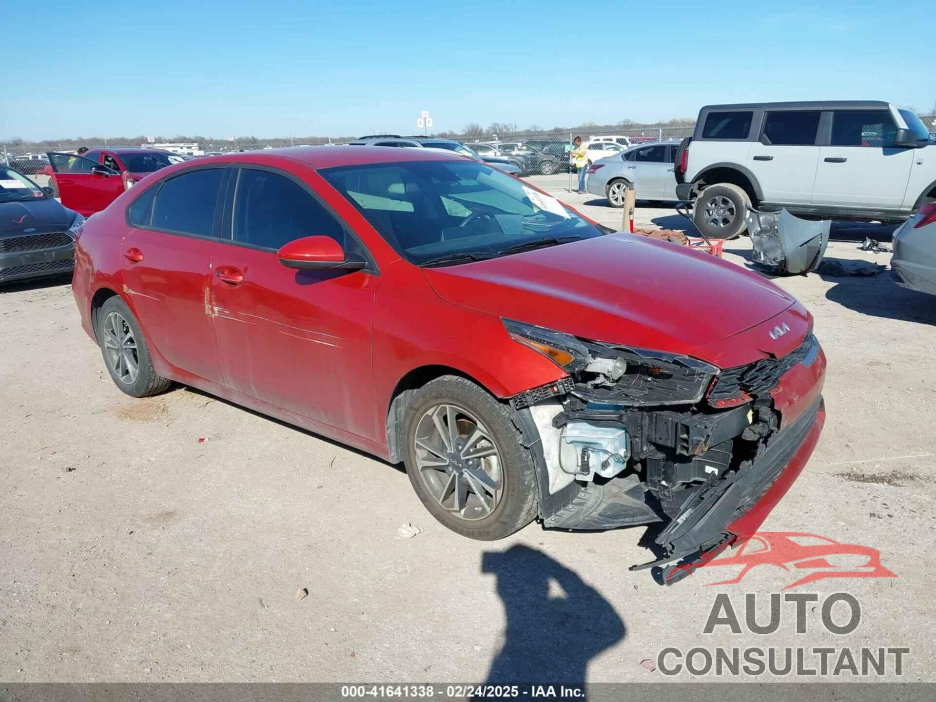 KIA FORTE 2023 - 3KPF24AD8PE680891