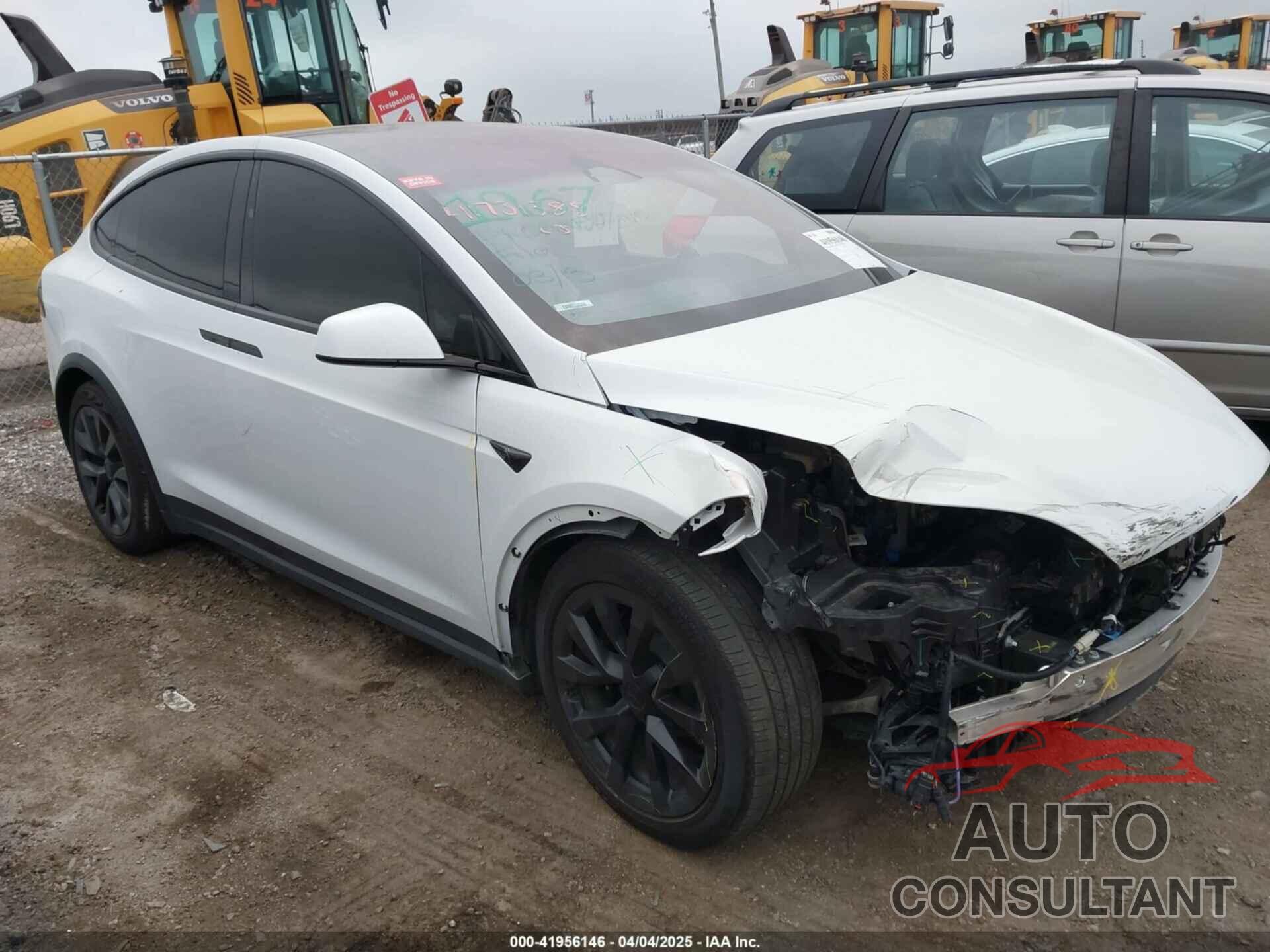 TESLA MODEL X 2023 - 7SAXCDE5XPF381341