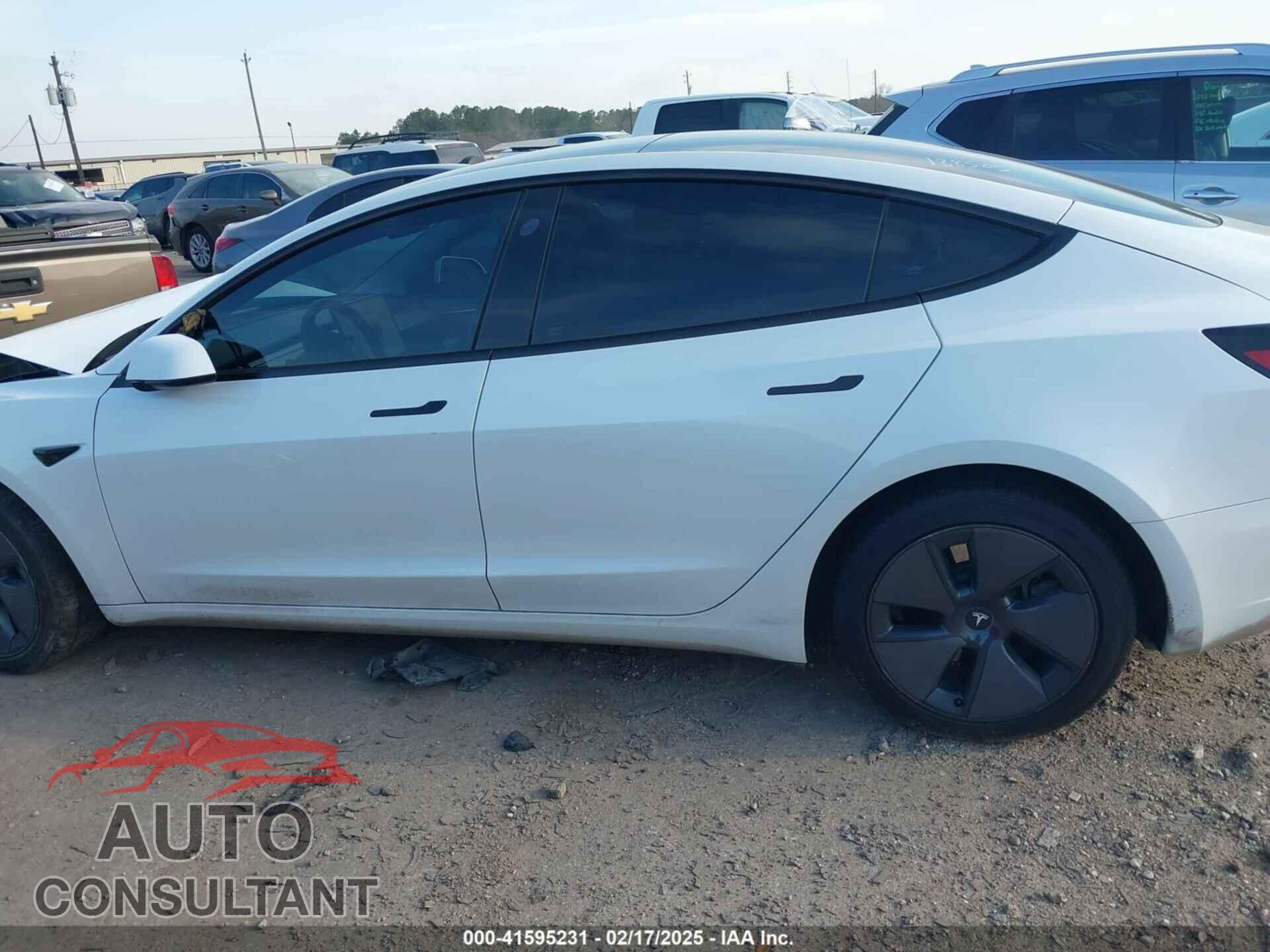 TESLA MODEL 3 2023 - 5YJ3E1EA4PF501099