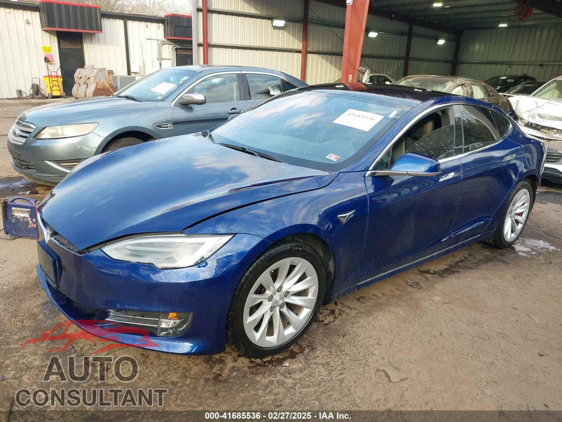 TESLA MODEL S 2017 - 5YJSA1E18HF199535