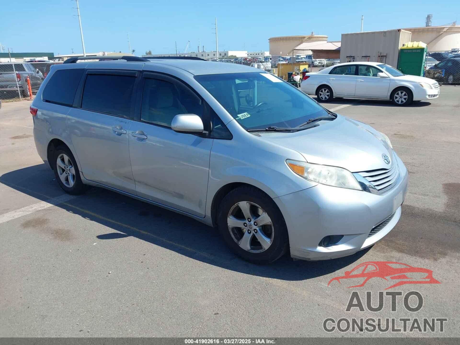 TOYOTA SIENNA 2016 - 5TDKK3DC6GS693284