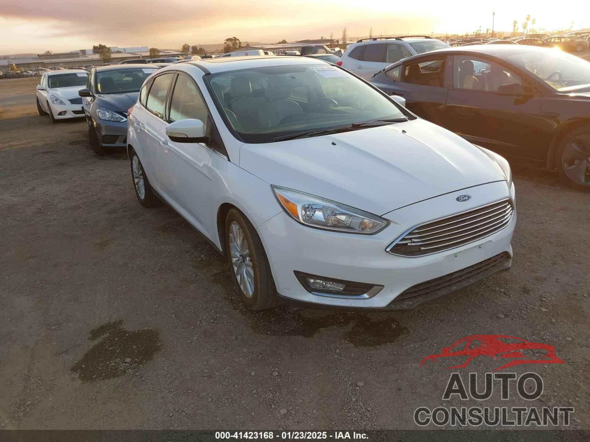 FORD FOCUS 2018 - 1FADP3N27JL314355