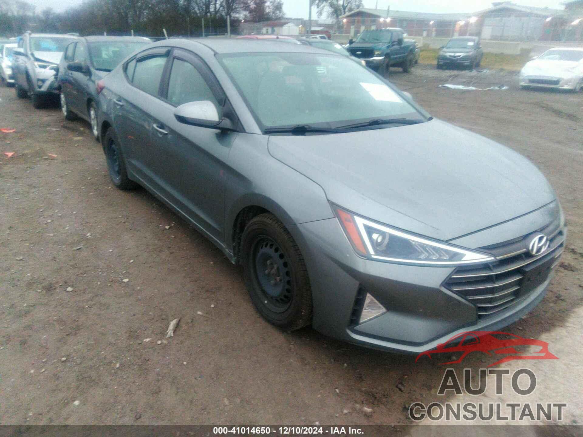 HYUNDAI ELANTRA 2019 - KMHD74LF9KU791074
