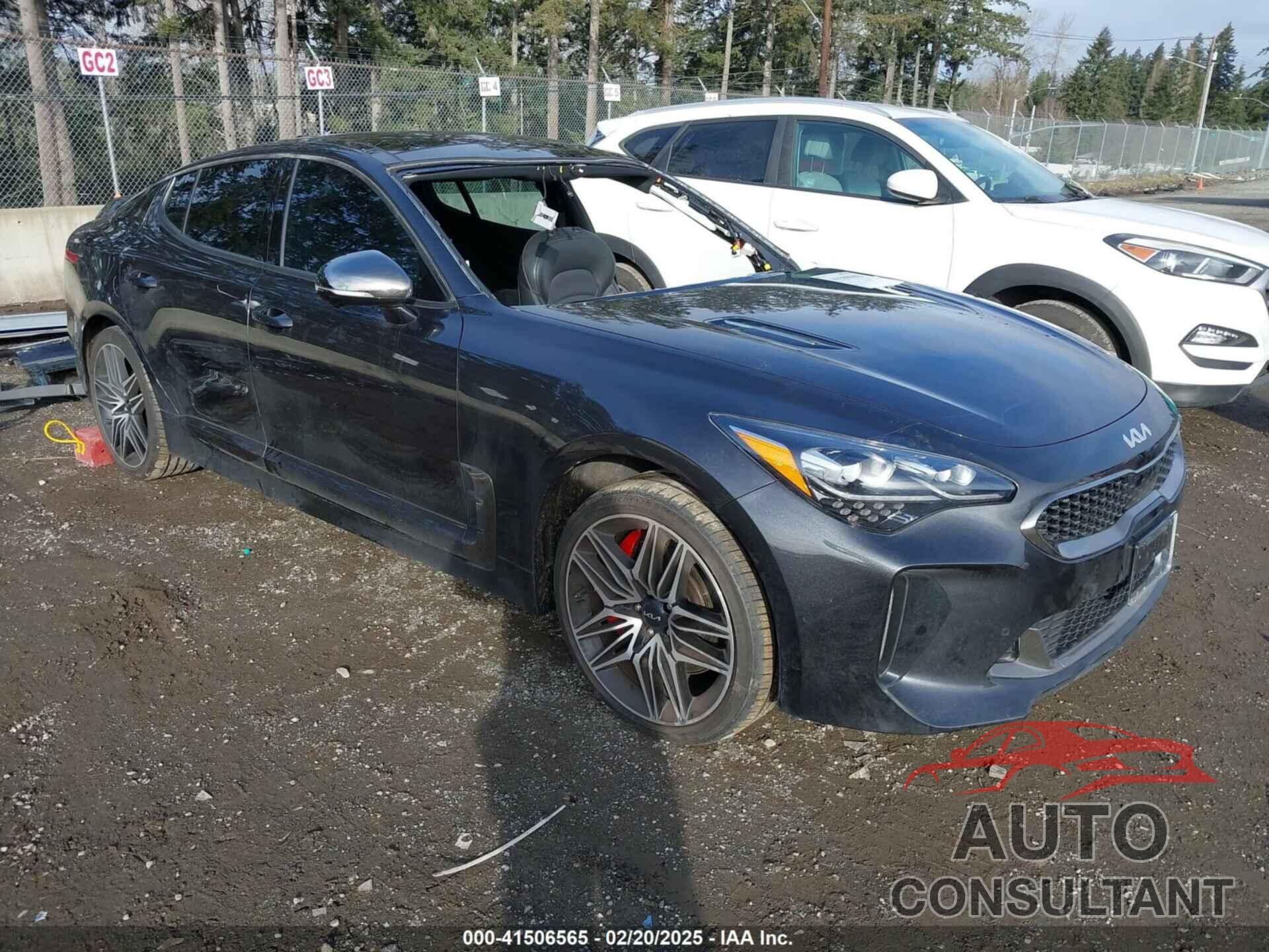KIA STINGER 2022 - KNAE55LC8N6112931