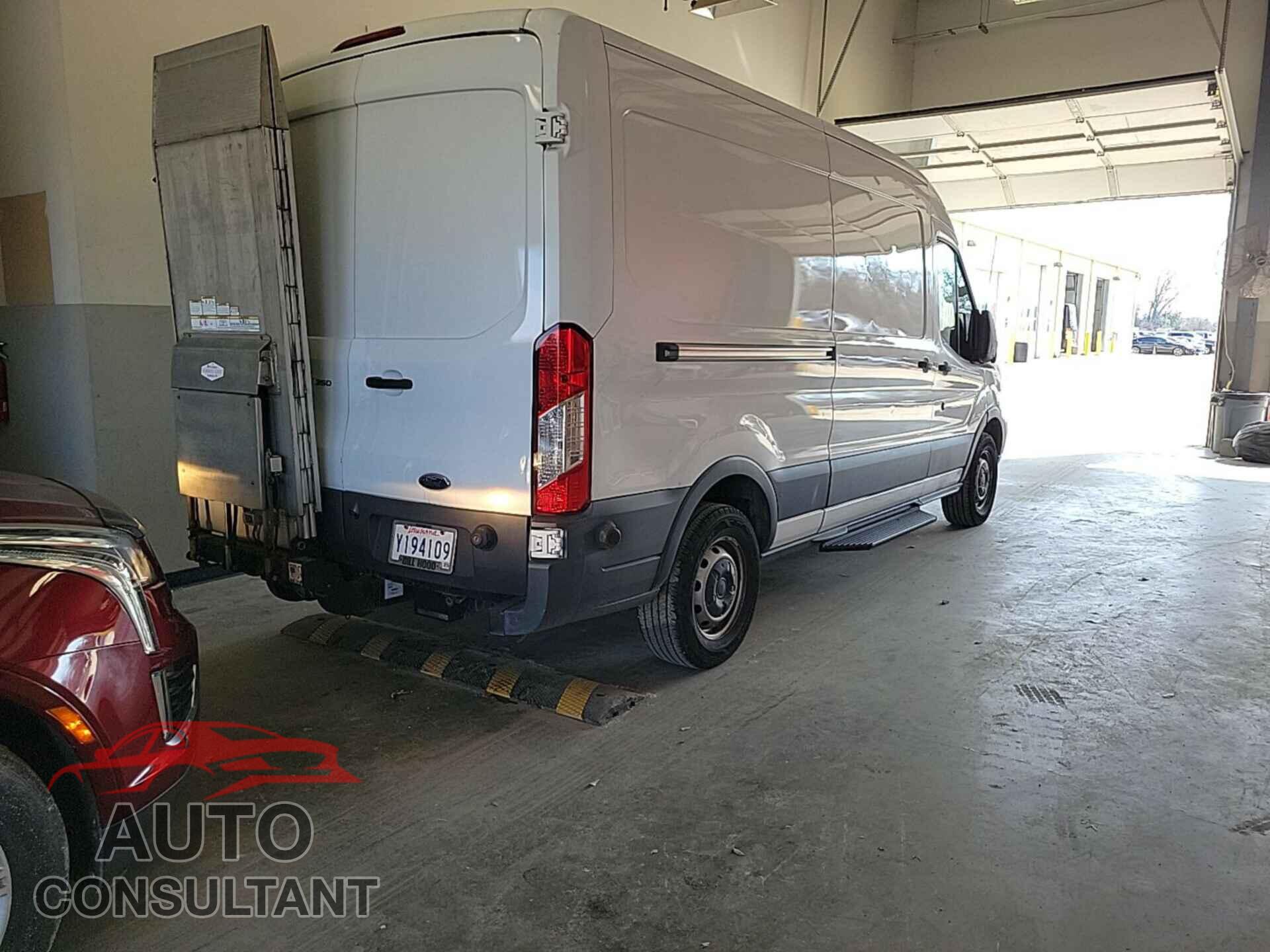 FORD TRANSIT 2017 - 1FTBW2CM5HKA35277
