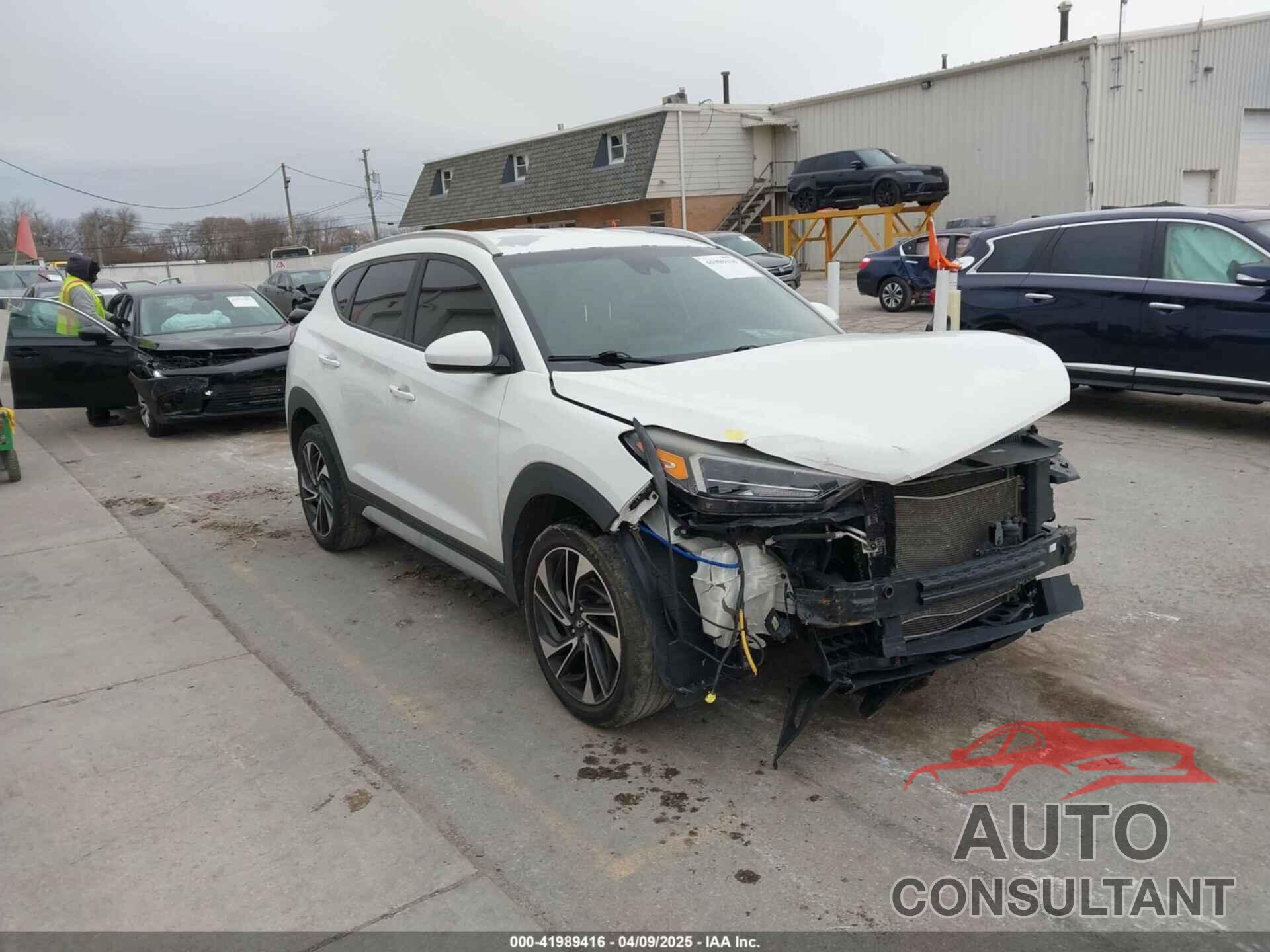 HYUNDAI TUCSON 2019 - KM8J33AL6KU838403