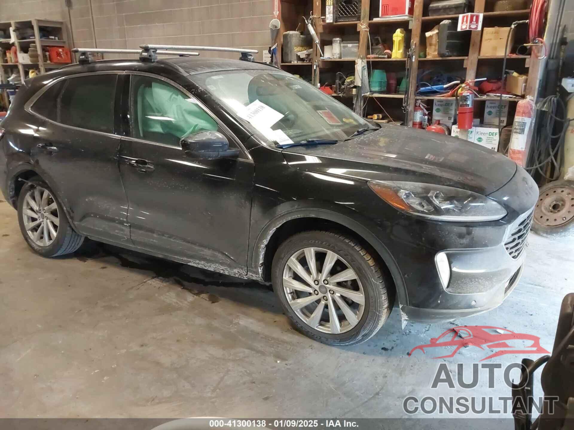 FORD ESCAPE 2022 - 1FMCU9DZ3NUA11150