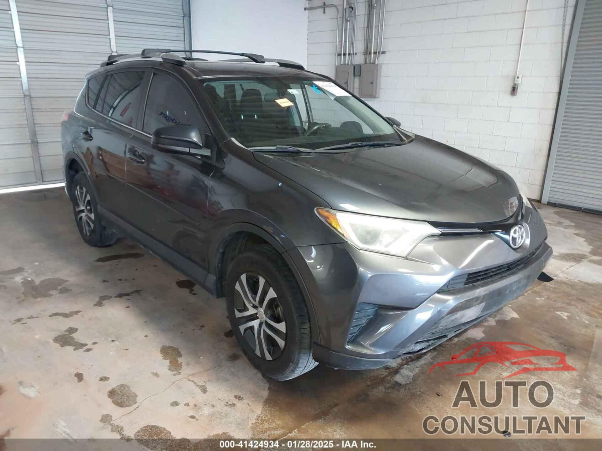 TOYOTA RAV4 2016 - JTMZFREV5GJ073898