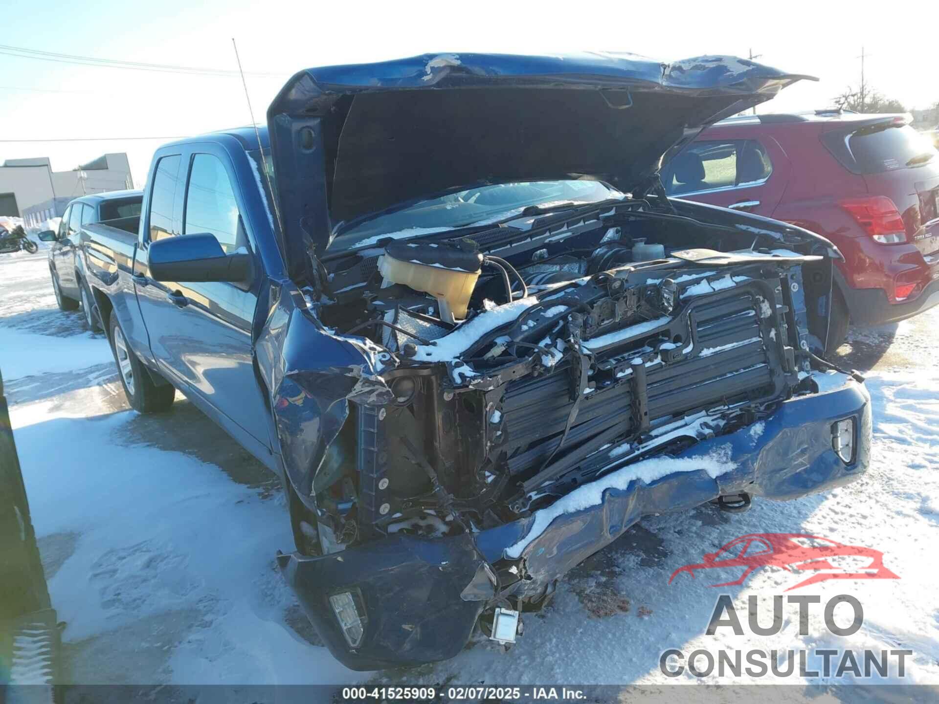 CHEVROLET SILVERADO 1500 2018 - 1GCVKREC2JZ216257
