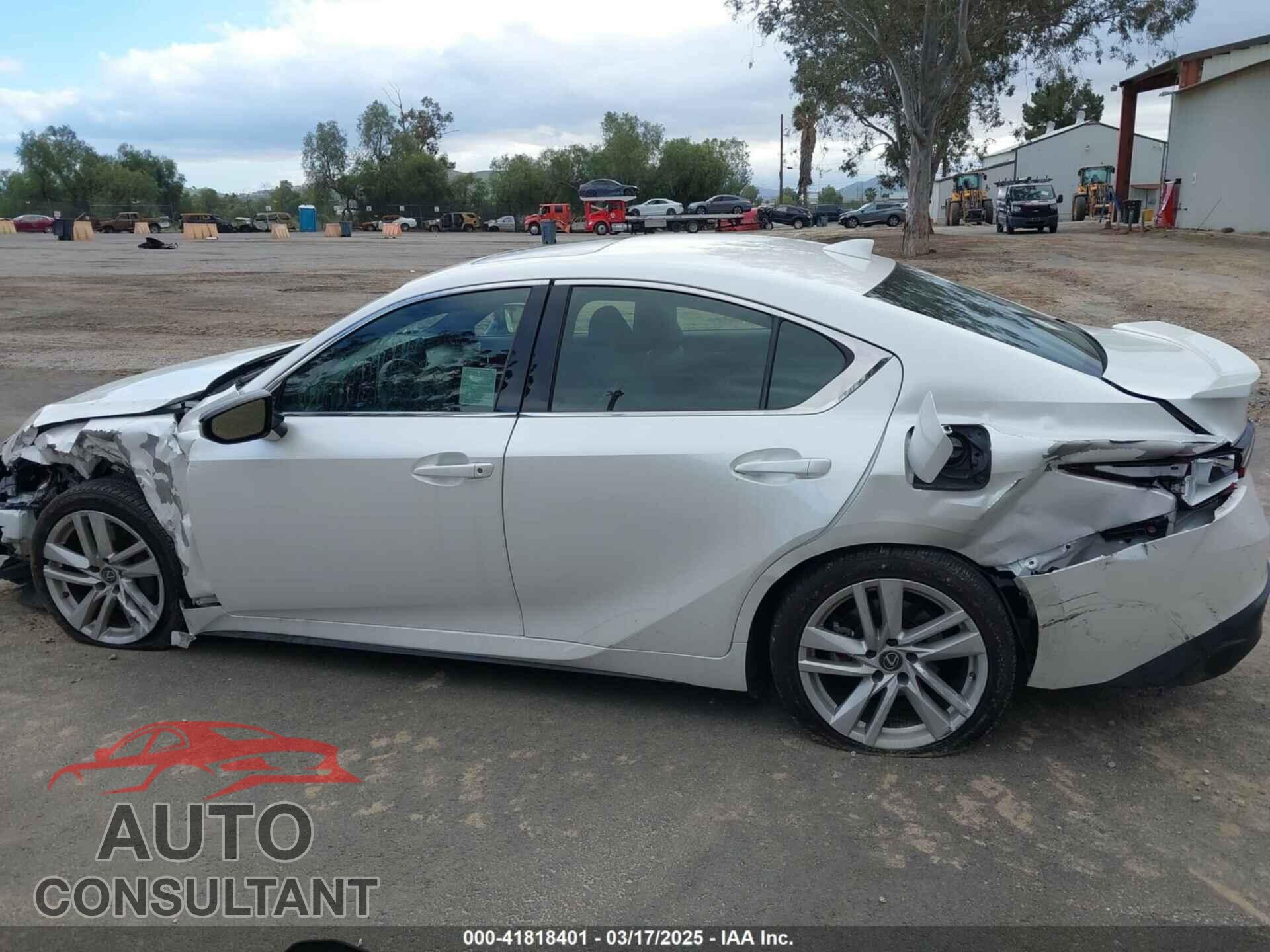 LEXUS IS 300 2021 - JTHCA1D21M5116584