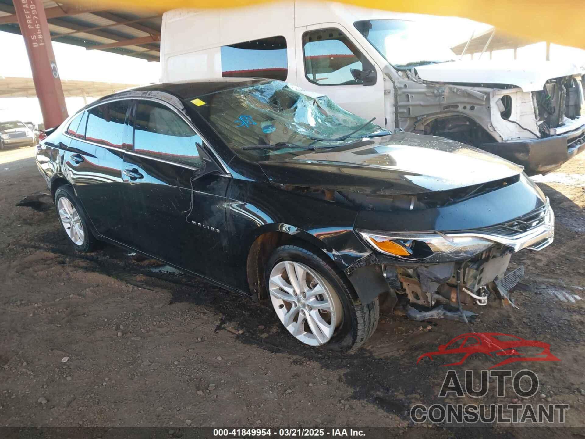 CHEVROLET MALIBU 2020 - 1G1ZD5ST8LF018840