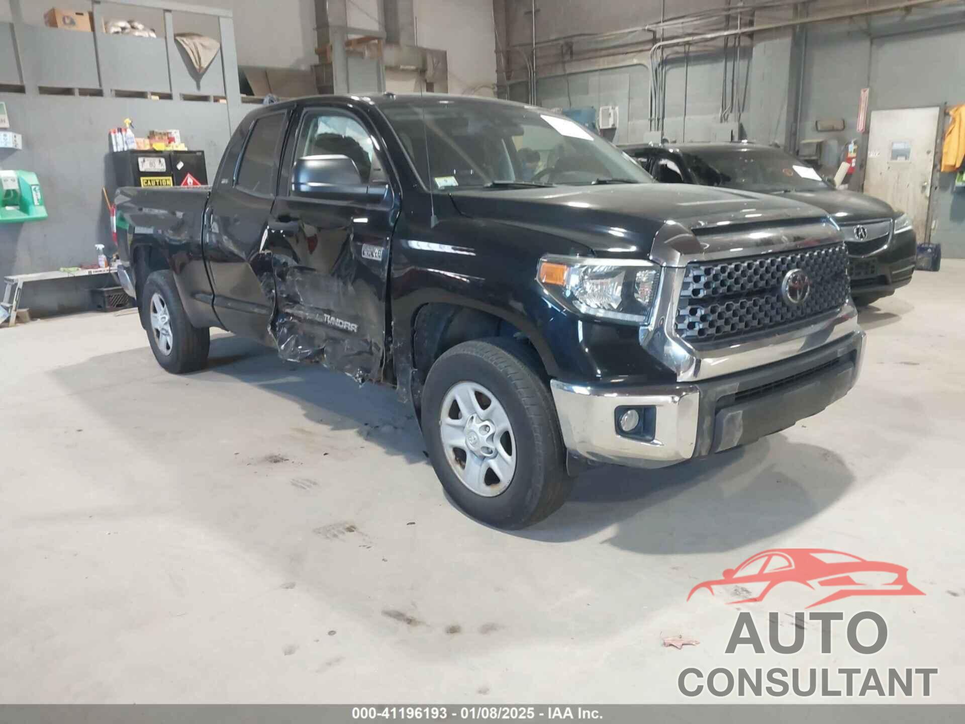 TOYOTA TUNDRA 2018 - 5TFUY5F11JX682502