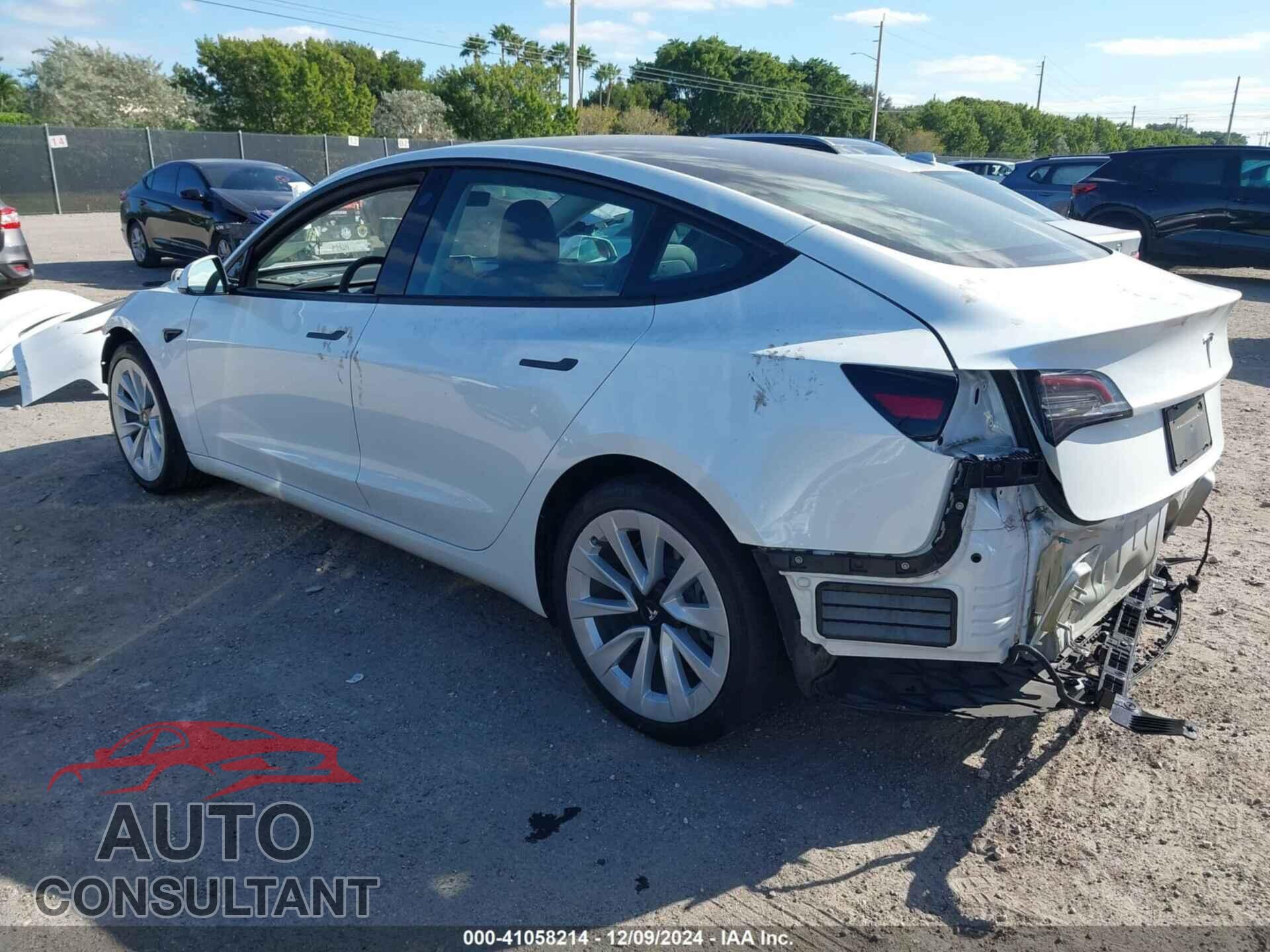 TESLA MODEL 3 2022 - 5YJ3E1EA6NF317103