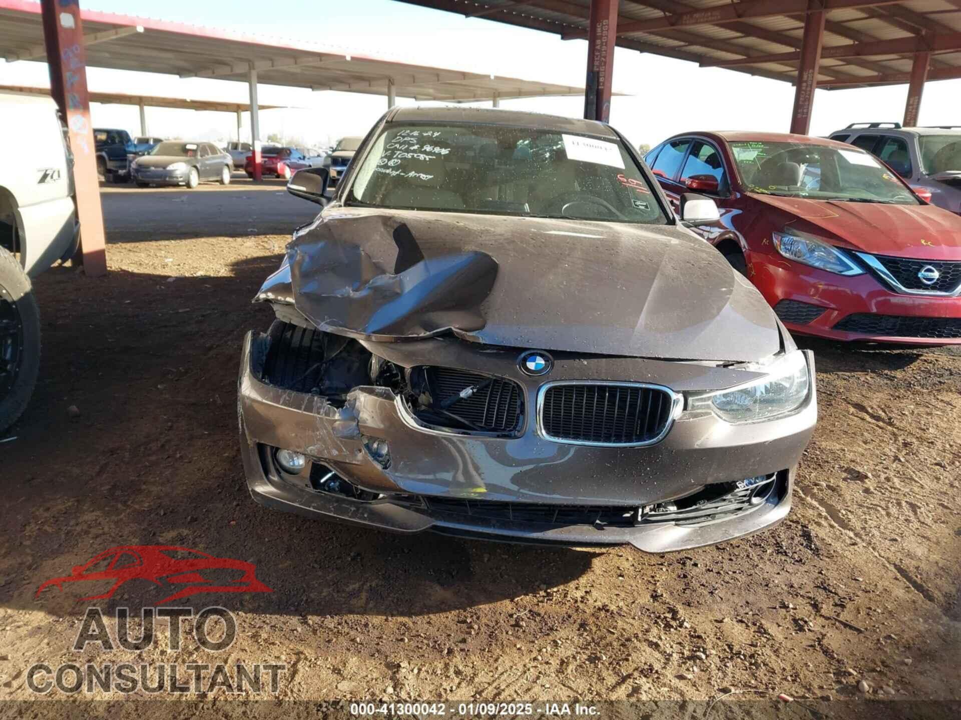BMW 320I 2015 - WBA3B1G52FNT05085