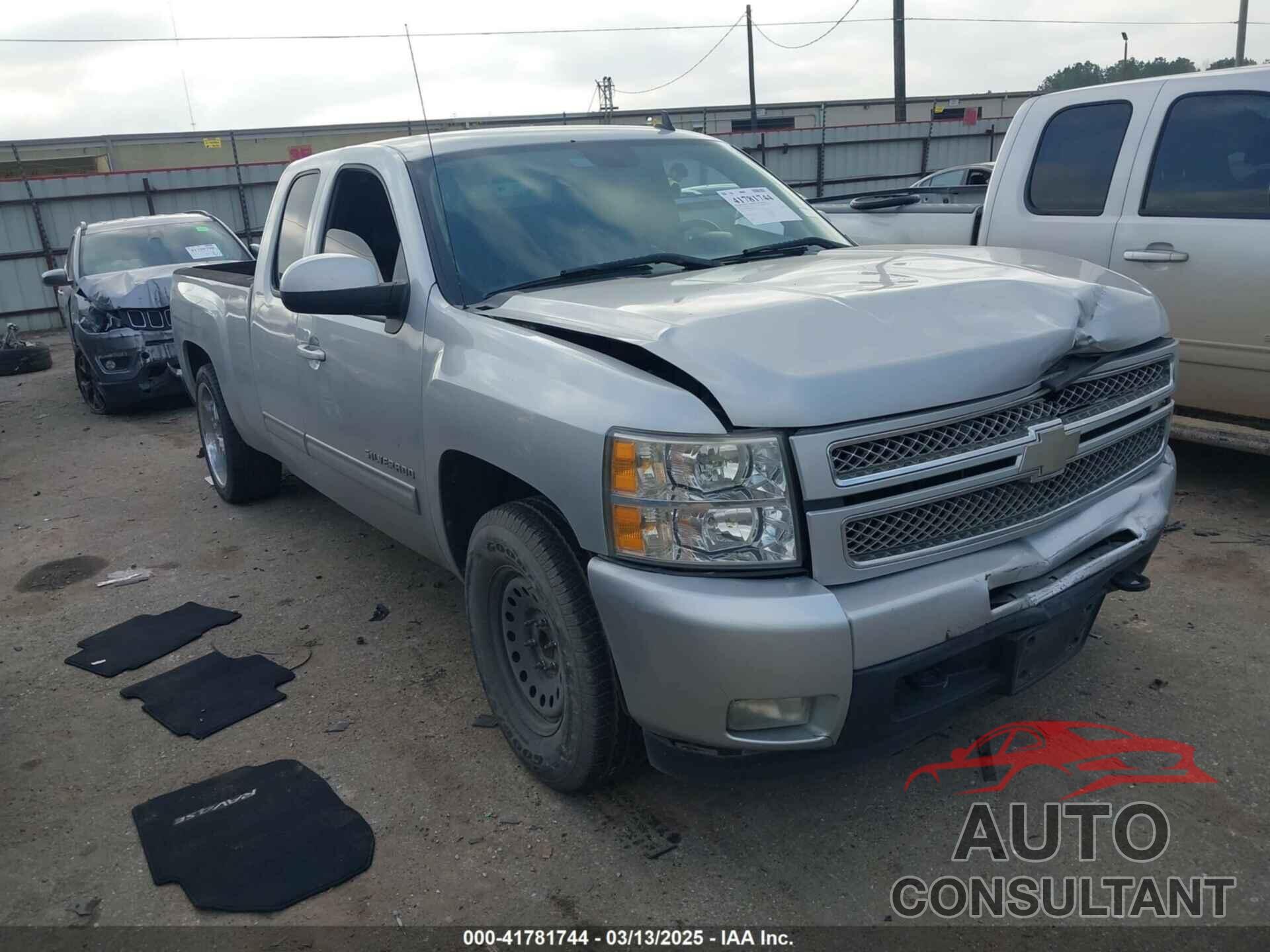 CHEVROLET SILVERADO 1500 2012 - 1GCRCTE08CZ116359