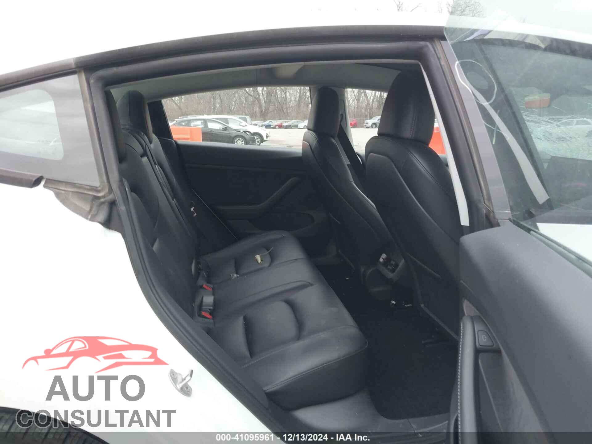 TESLA MODEL 3 2023 - 5YJ3E1EA8PF654567
