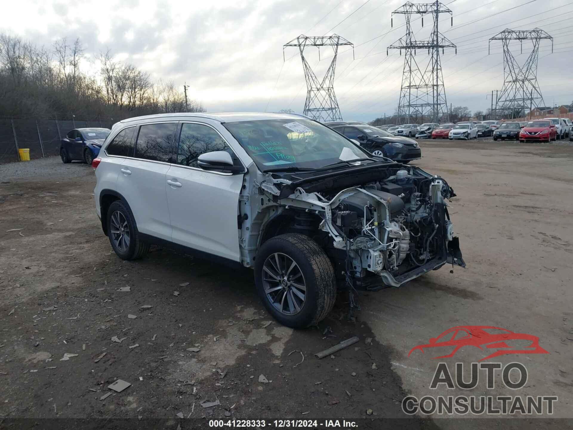 TOYOTA HIGHLANDER 2019 - 5TDJZRFH8KS587463