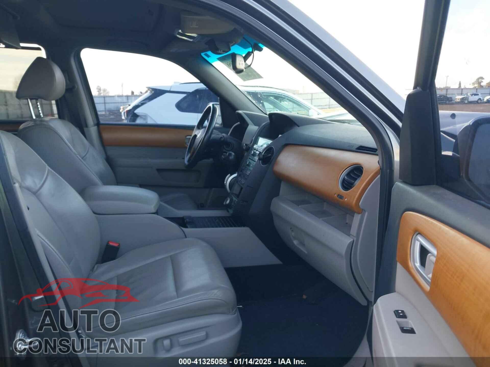 HONDA PILOT 2011 - 5FNYF4H97BB059286