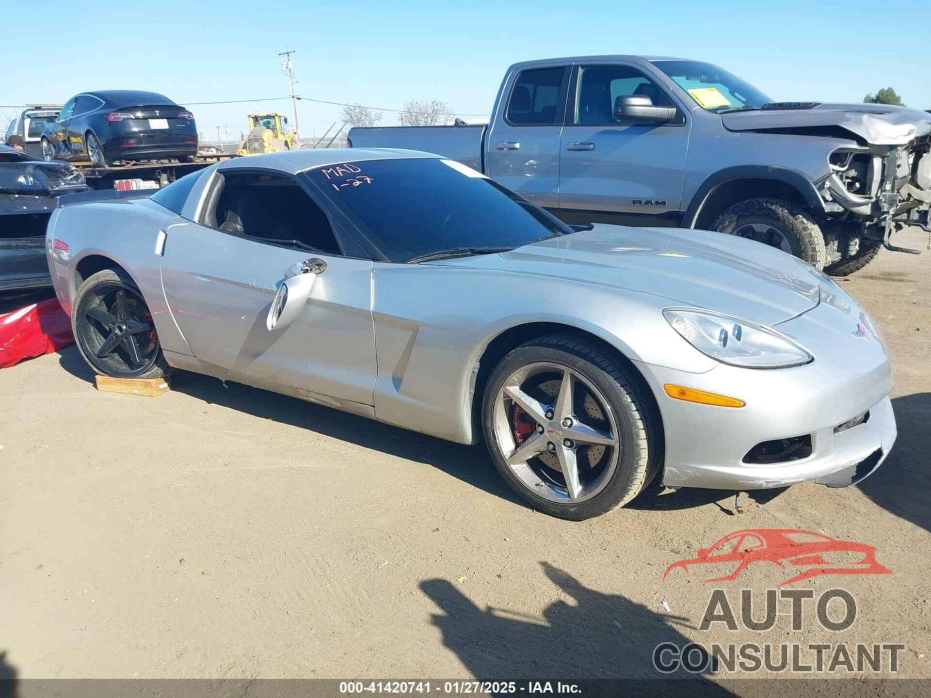 CHEVROLET CORVETTE 2013 - 1G1YG2DW2D5107870