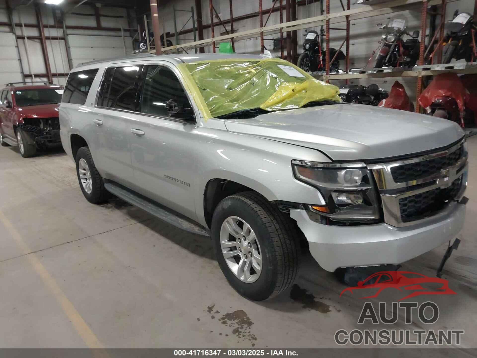 CHEVROLET SUBURBAN 2018 - 1GNSKHKC7JR115885