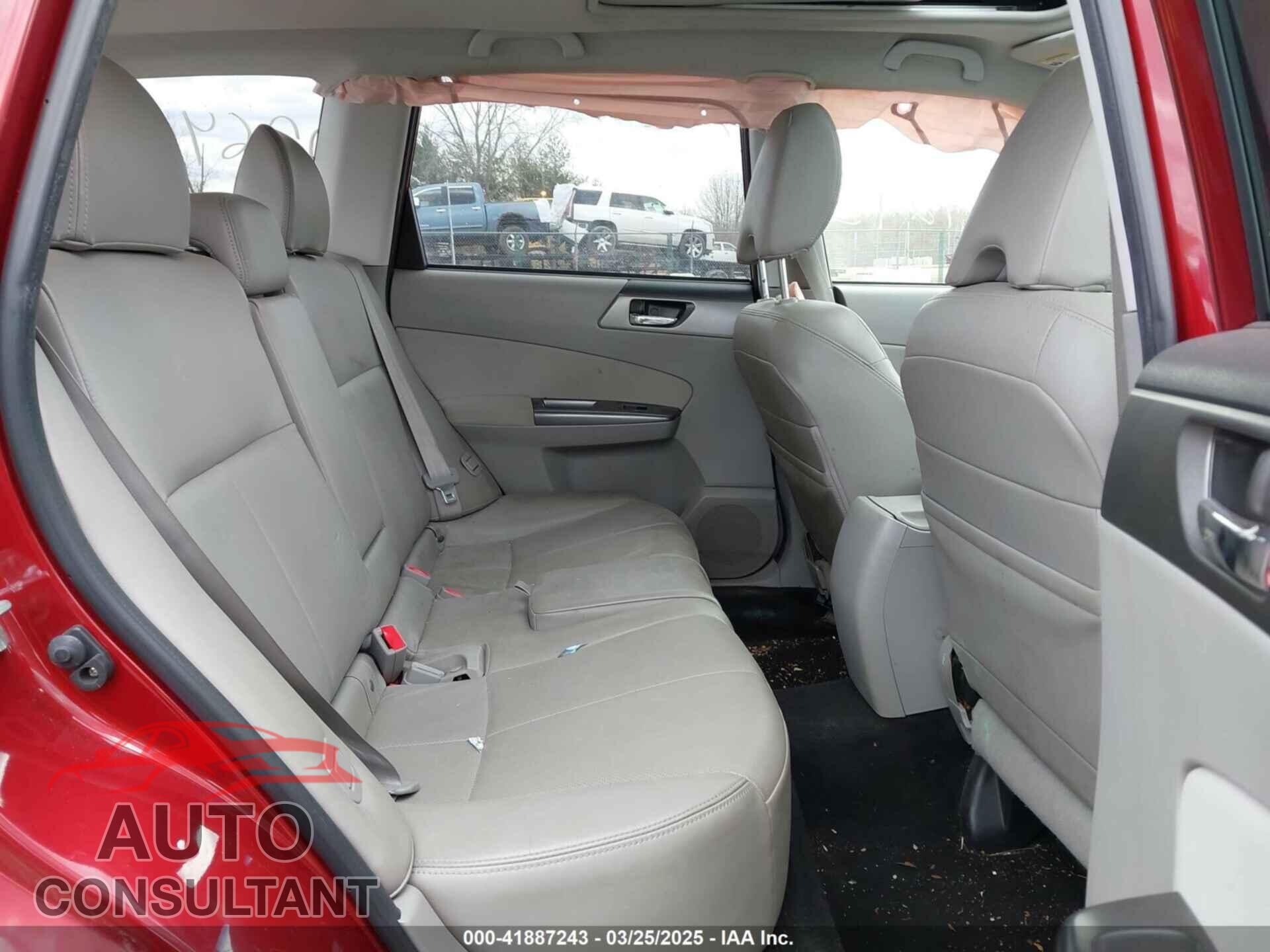 SUBARU FORESTER 2011 - JF2SHBEC8BH776401