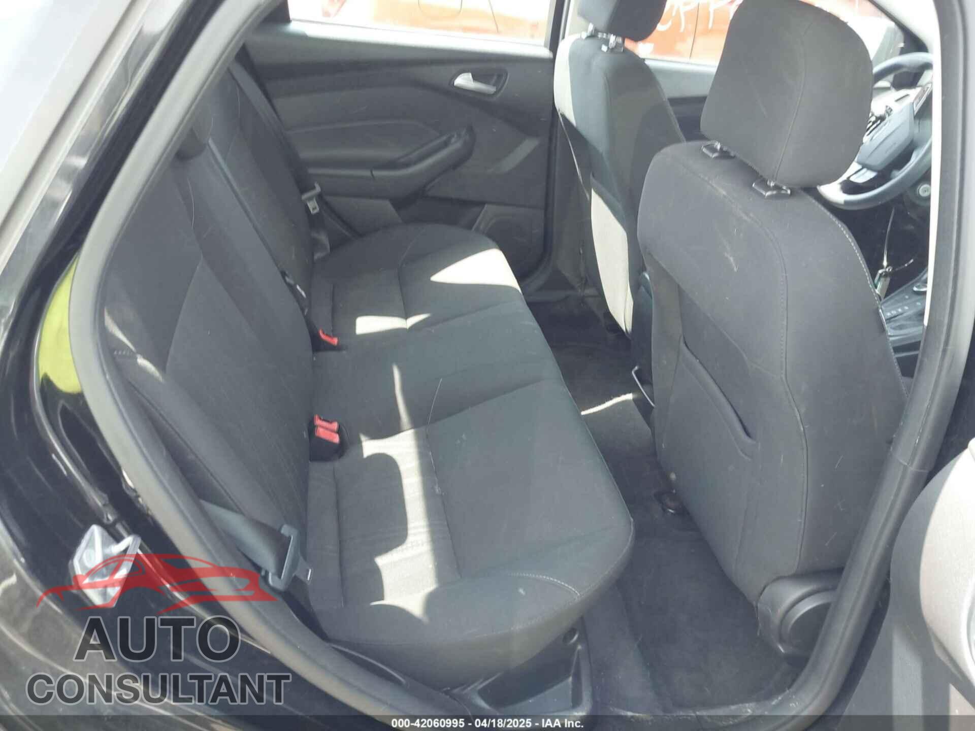 FORD FOCUS 2016 - 1FADP3FE6GL335943