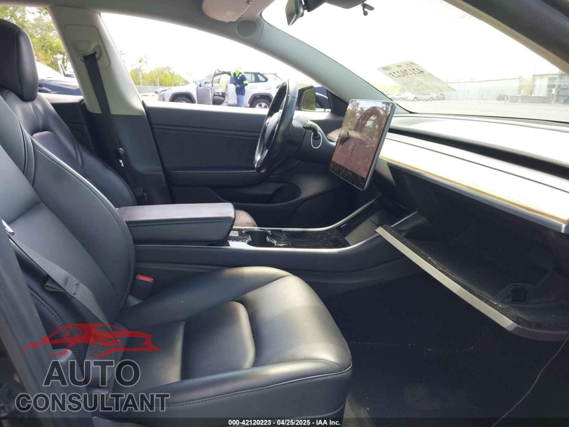 TESLA MODEL 3 2019 - 5YJ3E1EA3KF324263